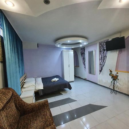 Studio Bucuresti Chişinău Esterno foto